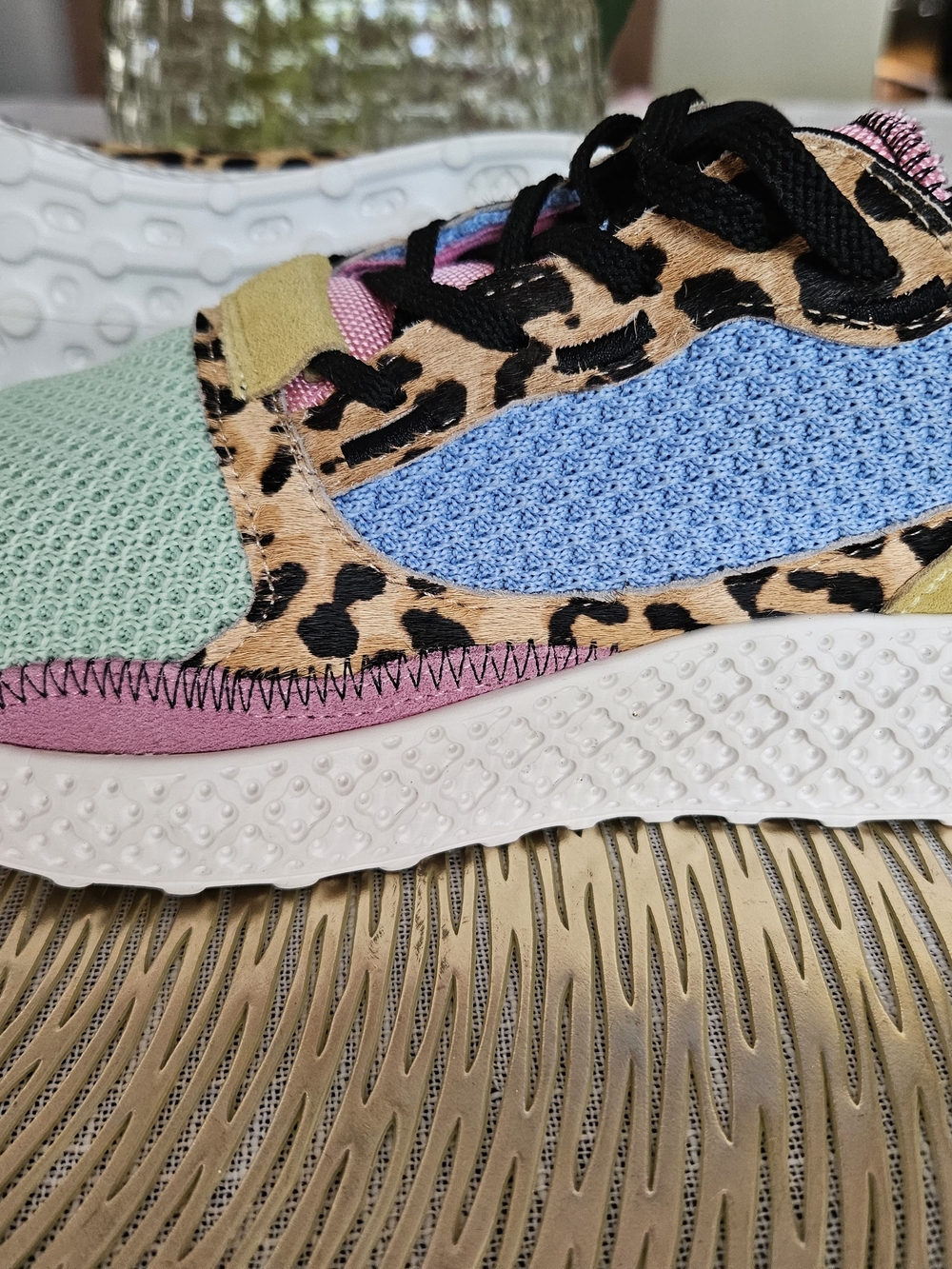 ​Steve Madden Verdict Leopard Multi Colorblock Knit Sneakers Women's Size 8.5 - Picture 5 of 10